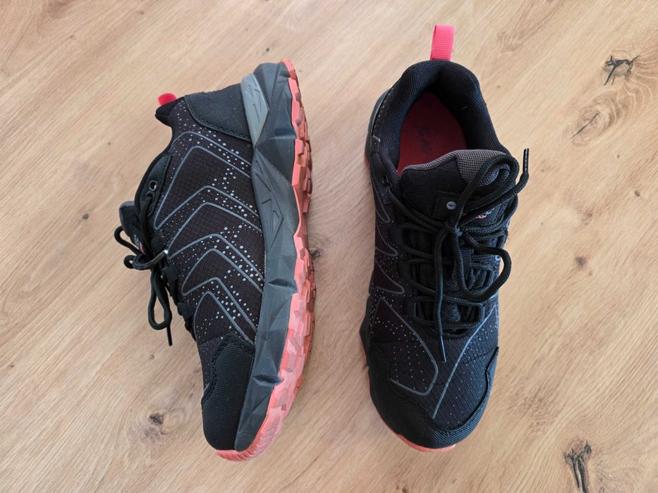 Водонепроникні жіночі кросівки Hi Tec 39 розмір