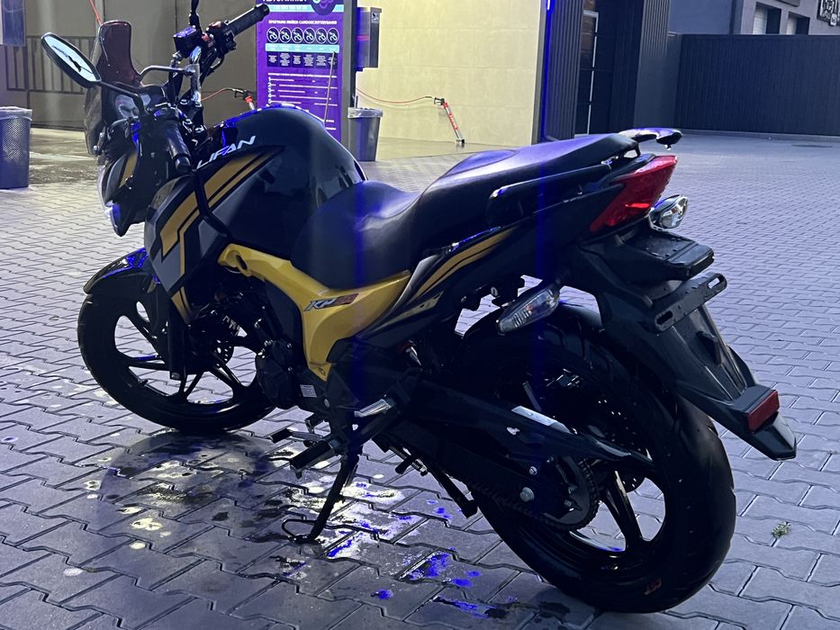 Мотоцикл Lifan kp 200