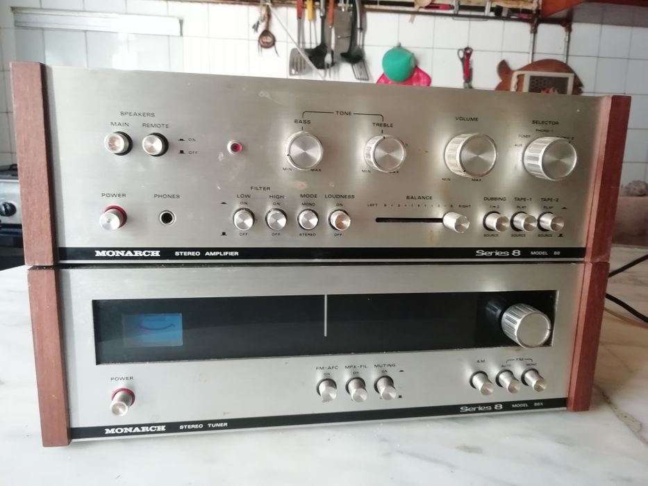 Amplificador e Stereo Tuner