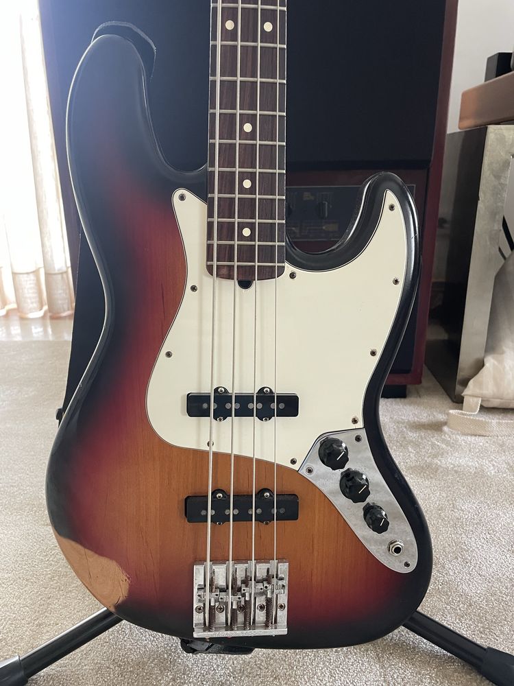 Fender Highway One Jazz Bass