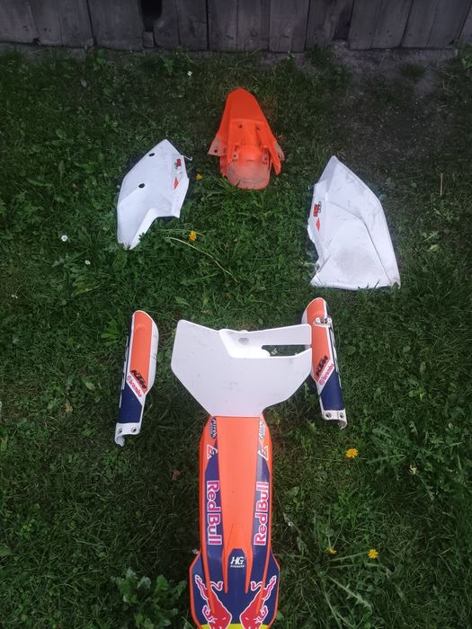 KTM 16-18 części i inne akcesoria  plastiki CENA ZA WSZYSTKO
