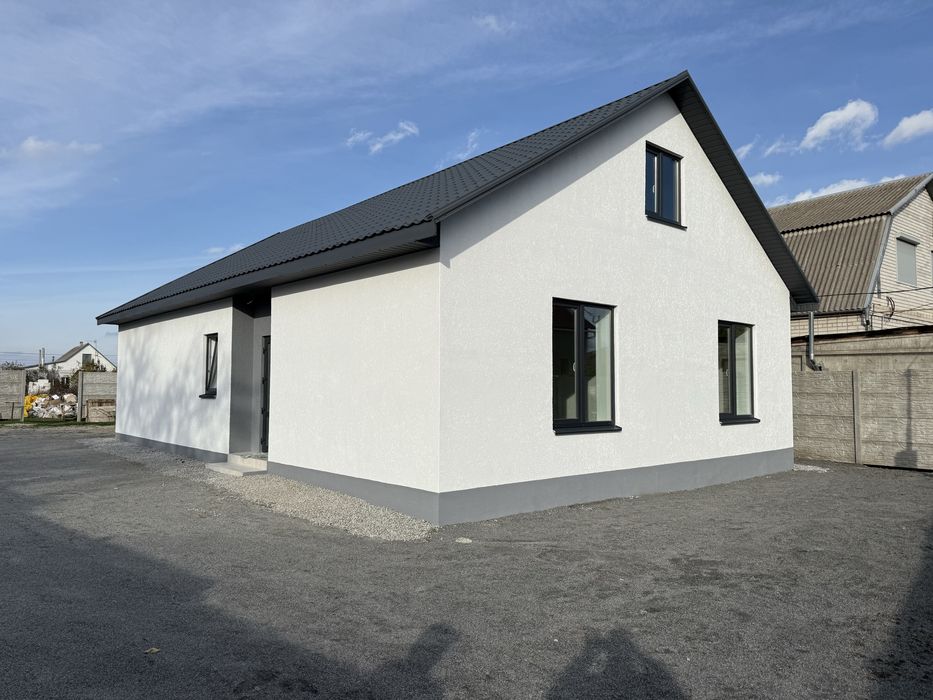 Продам новострой в центре Подгородного можно под Э Оселю !!! ( С )