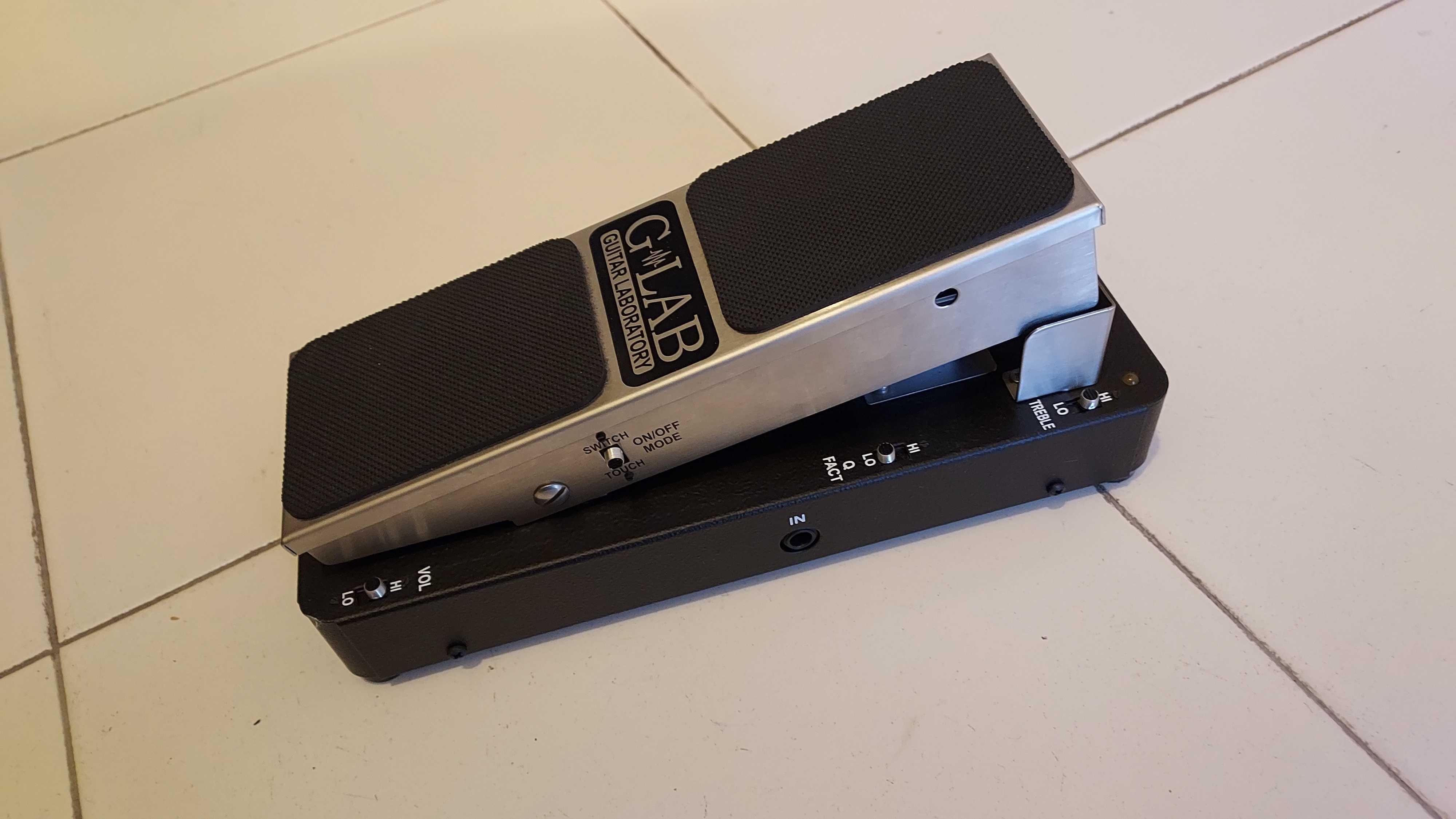 Pedal Wah Baixo G-Lab Wowee