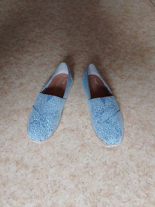 Кожаные эспадрильи TOMS. Качественные босоножки туфли лоферы мокасины.