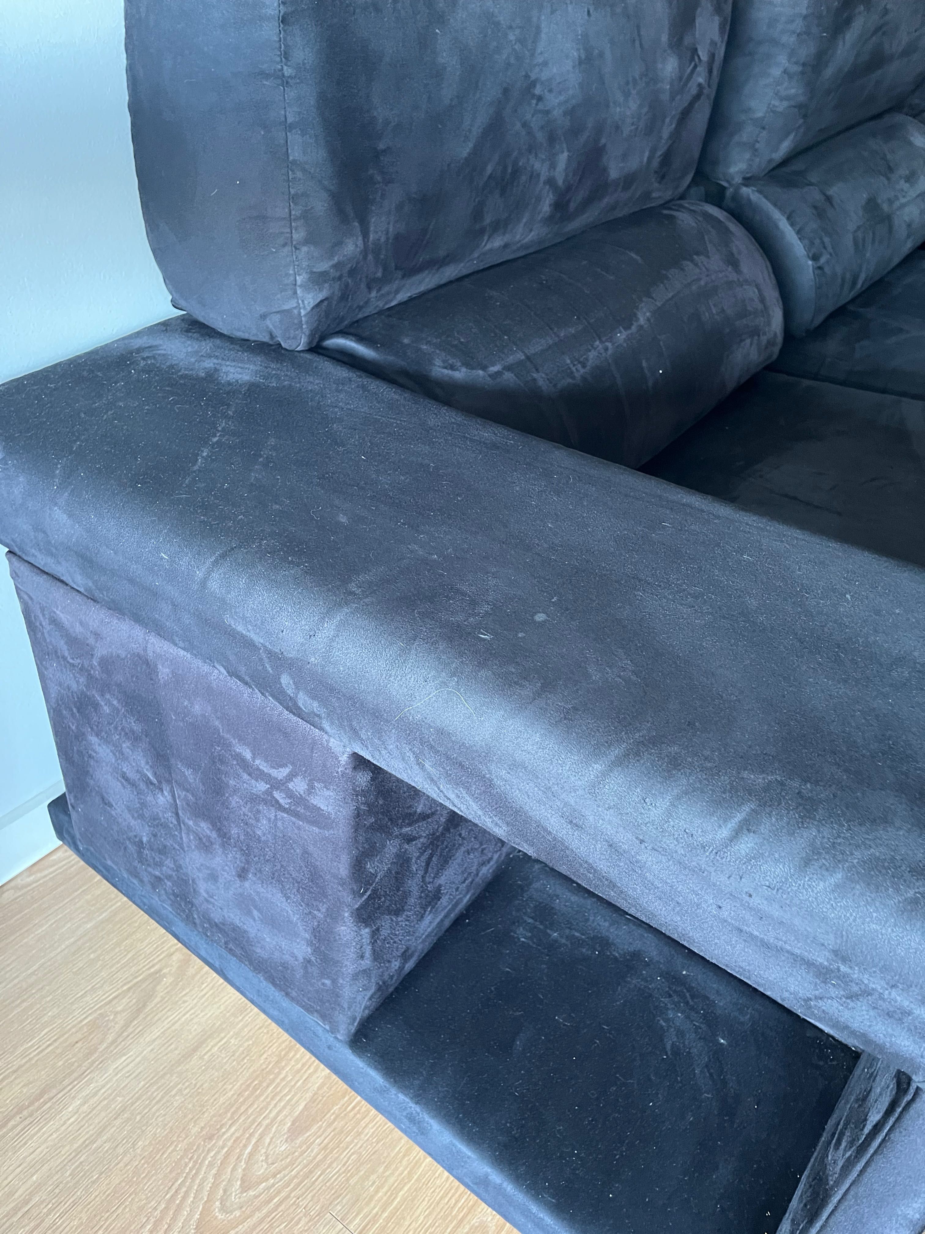 Sofá com chaise longue