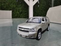 Welly Model Chevrolet Tahoe 2008