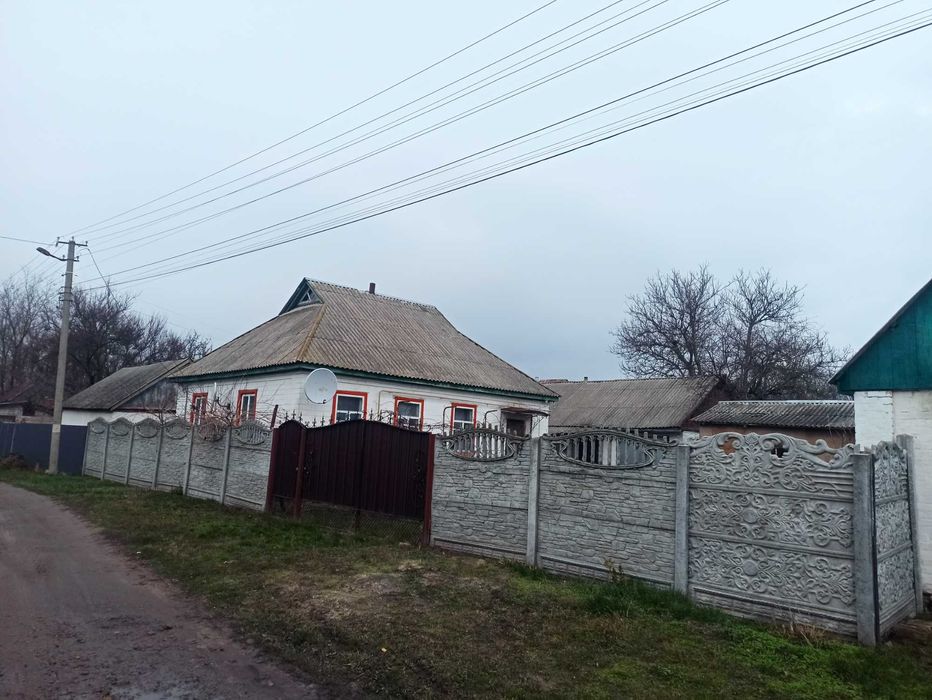 Продам будинок в селі Косарі