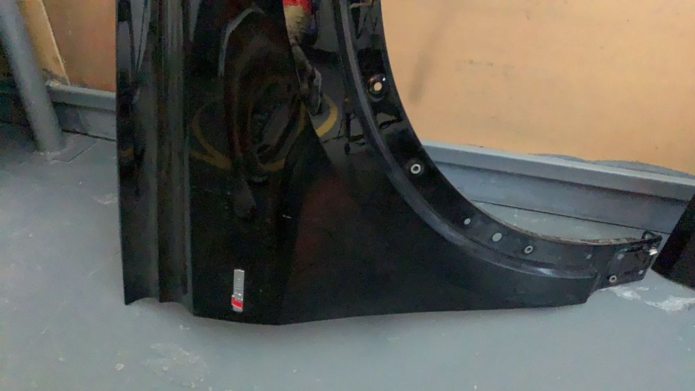 Крыло левое правое Q8 4M8 ку8 4М8 кю8 к8