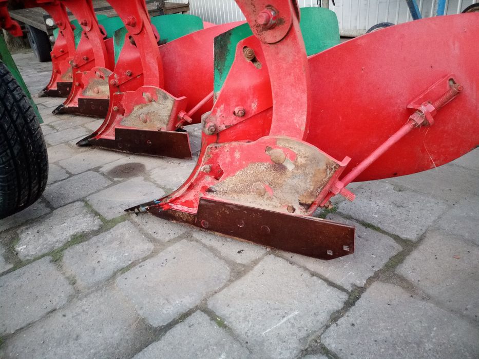 Pługi 5 Agro Masz