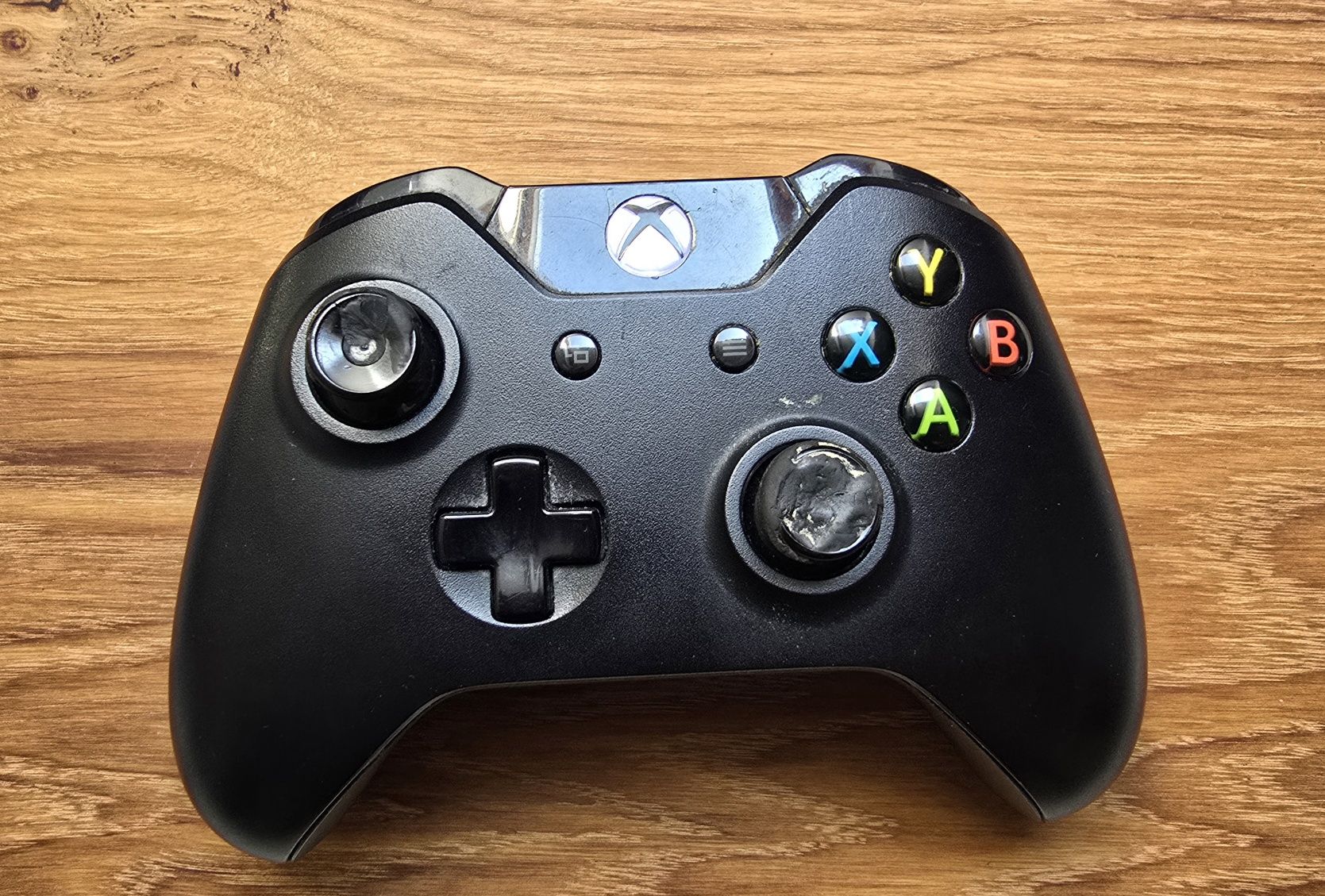 Zasilacz + Pad Xbox One /uszkodzone