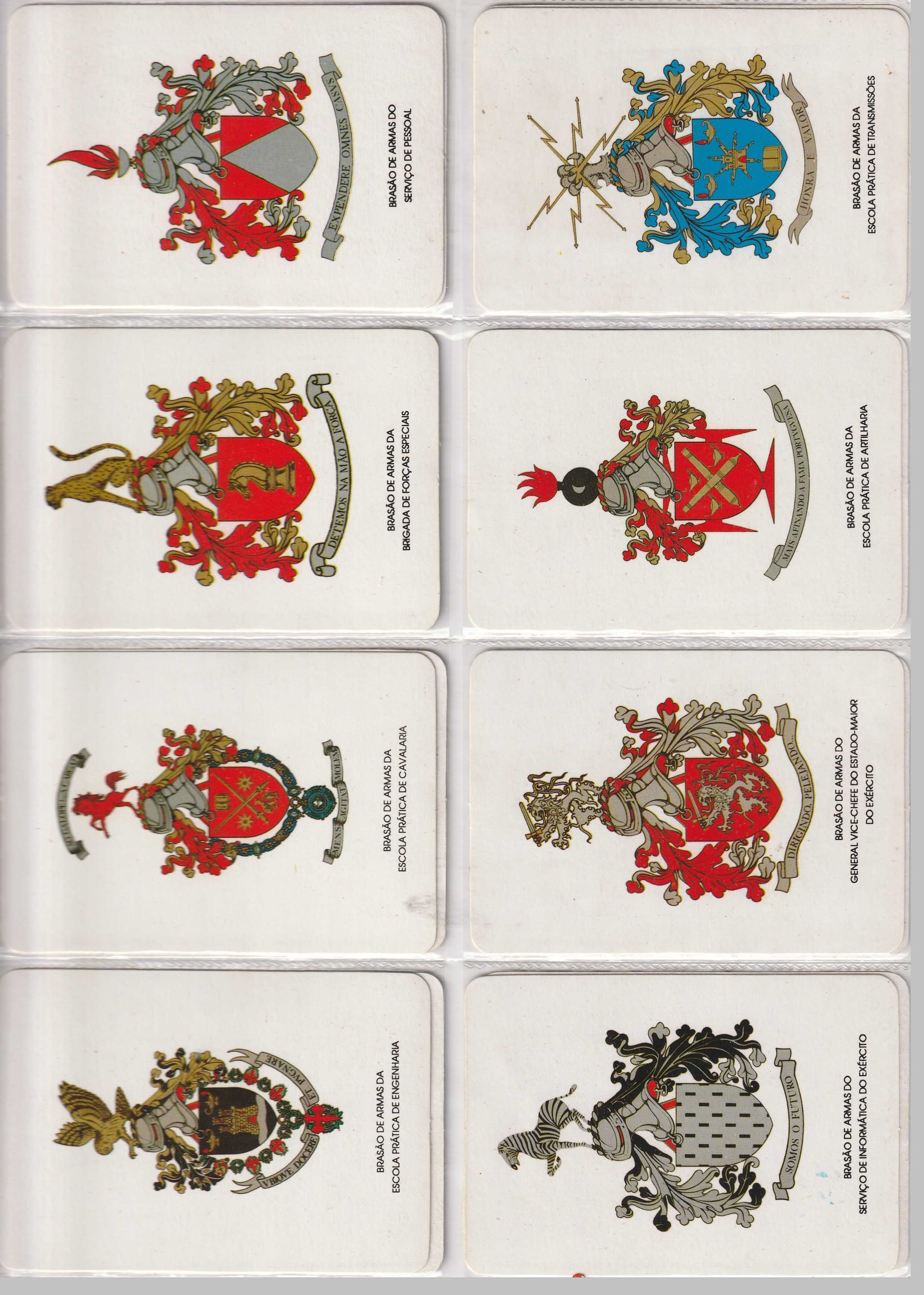 Coleção de 36 calendários com brasões do Exército 1992