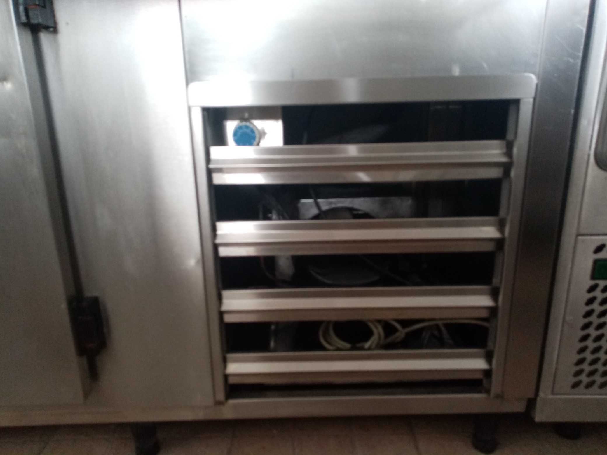 ACM1182 - Bancada Refrigerada em Inox c/ 2 Portas Ventilada - Usado