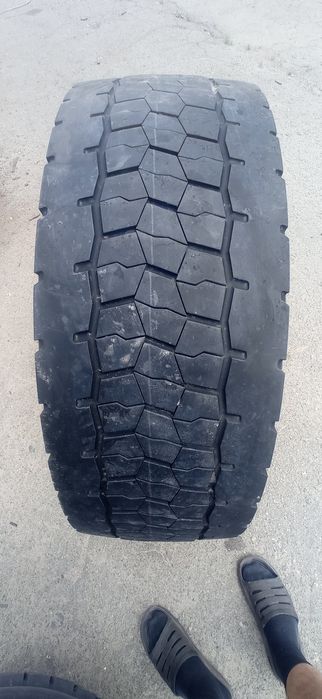 8мм. 315 70 R22.5 Bridgestone Duravis R-Drive  315/70 R22.5