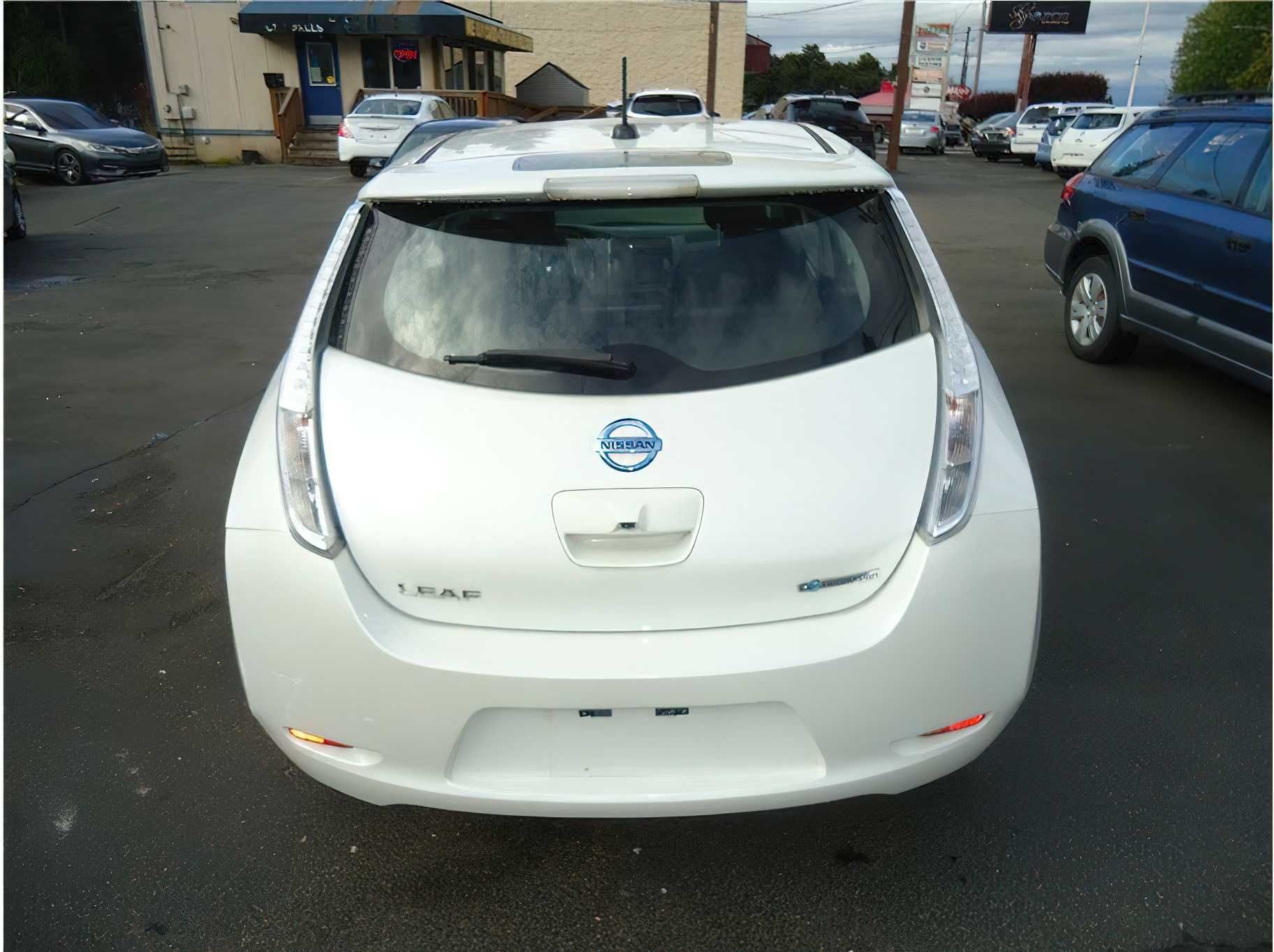 Nissan Leaf 2015 30kW SL