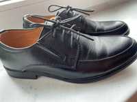 Skórzane buty komunijne Wojtyłko w rozmiarze 34