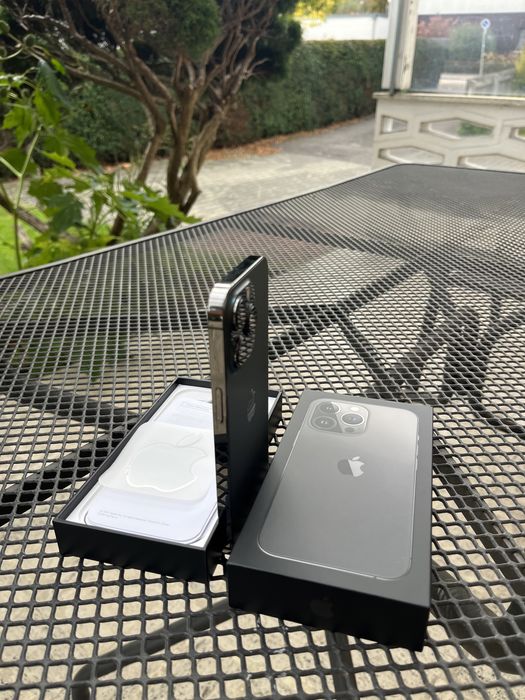 Продам Apple 13 pro 256gb