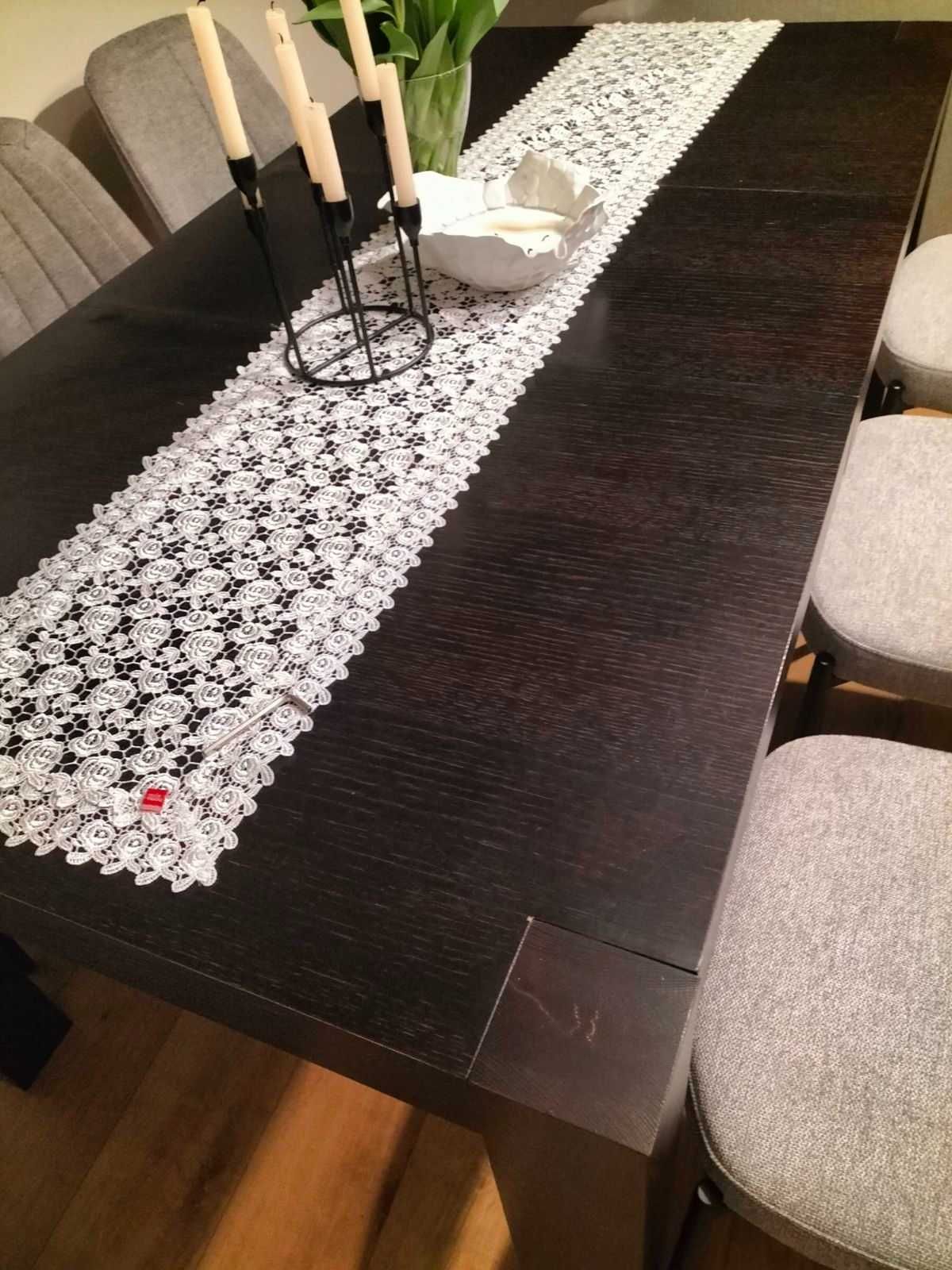 Duży stół do jadalni
