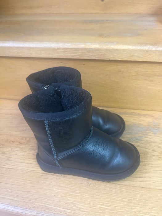 Дитячі шкіряні уггі 27 розмір