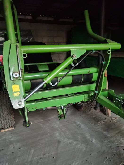 Owijarka Pronar samozaładowcza. Faktura VAT