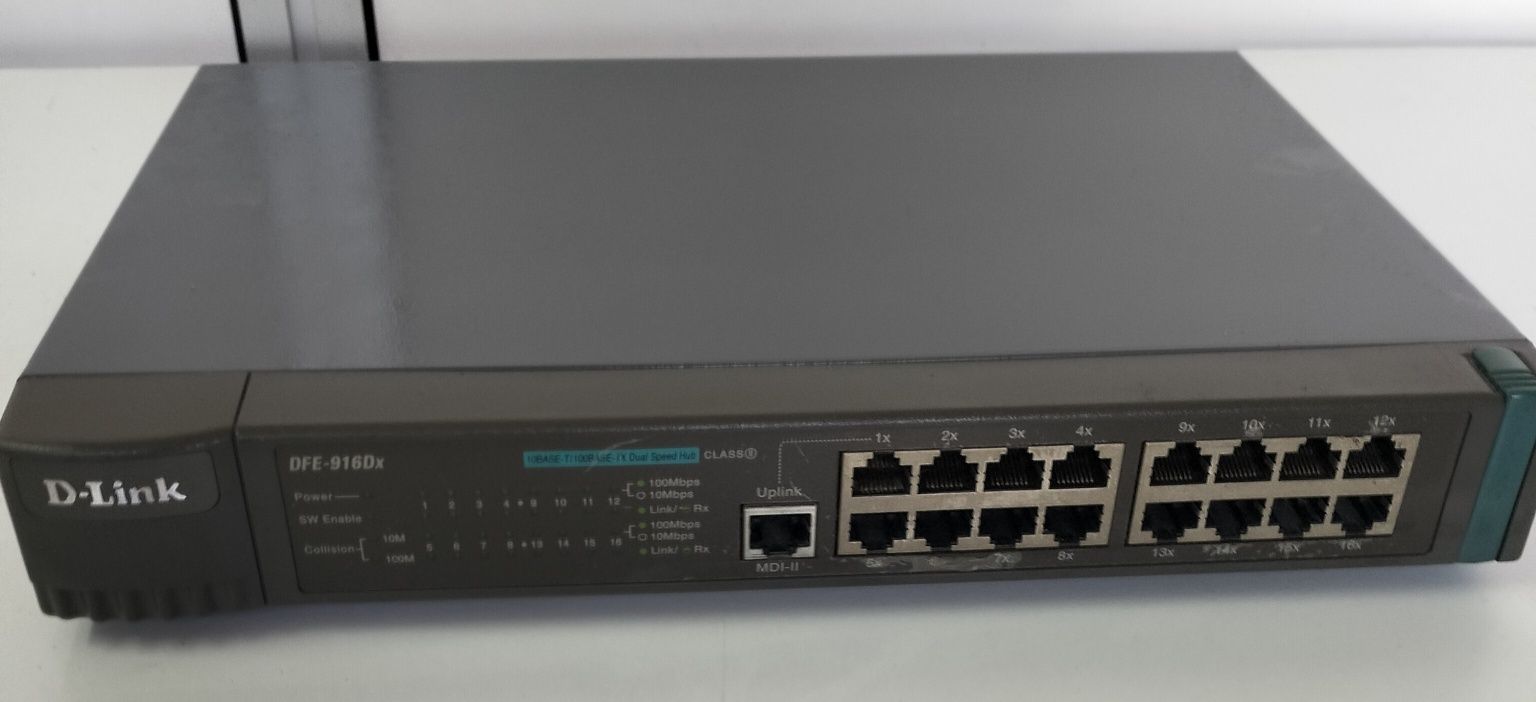 Switch D-Link DFE-916DX 16 portas