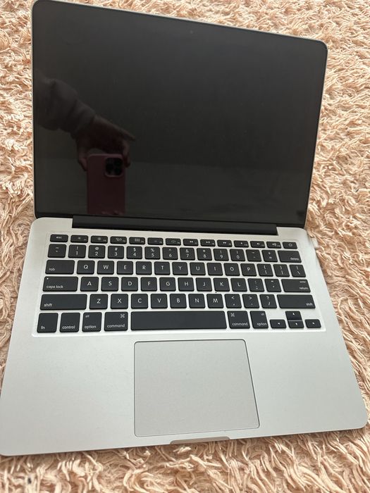 MacBook Pro 13” (Early 2015) — 8GB RAM, 128GB SSD, в ідеальному стані