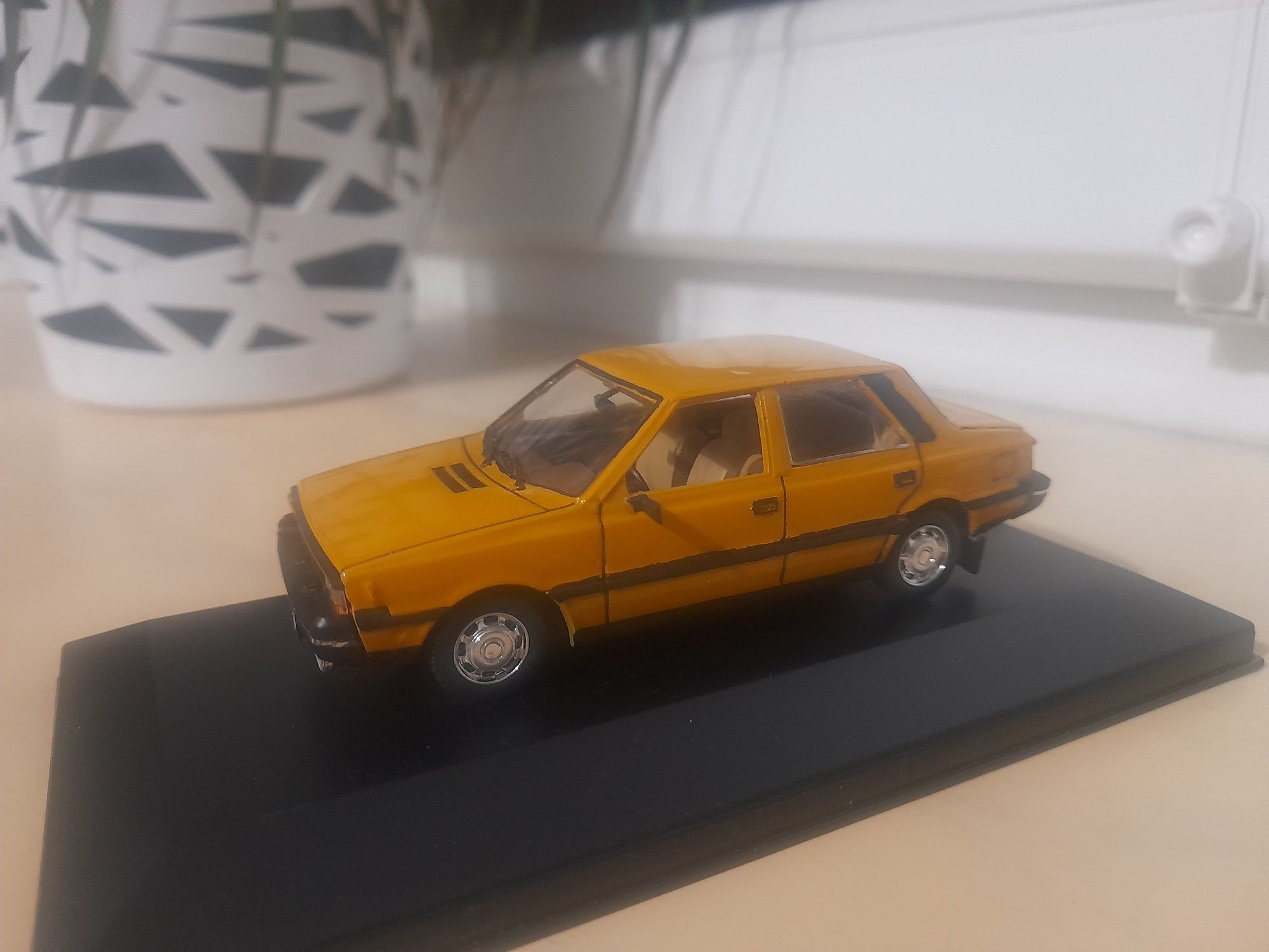 FSO Polonez 1500 Sedan / " obrzynek " 1:43