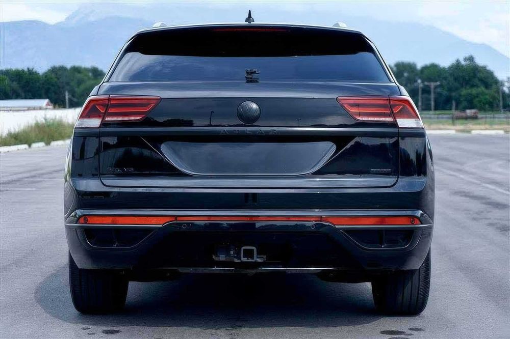Volkswagen Atlas Cross Sport S      2020
