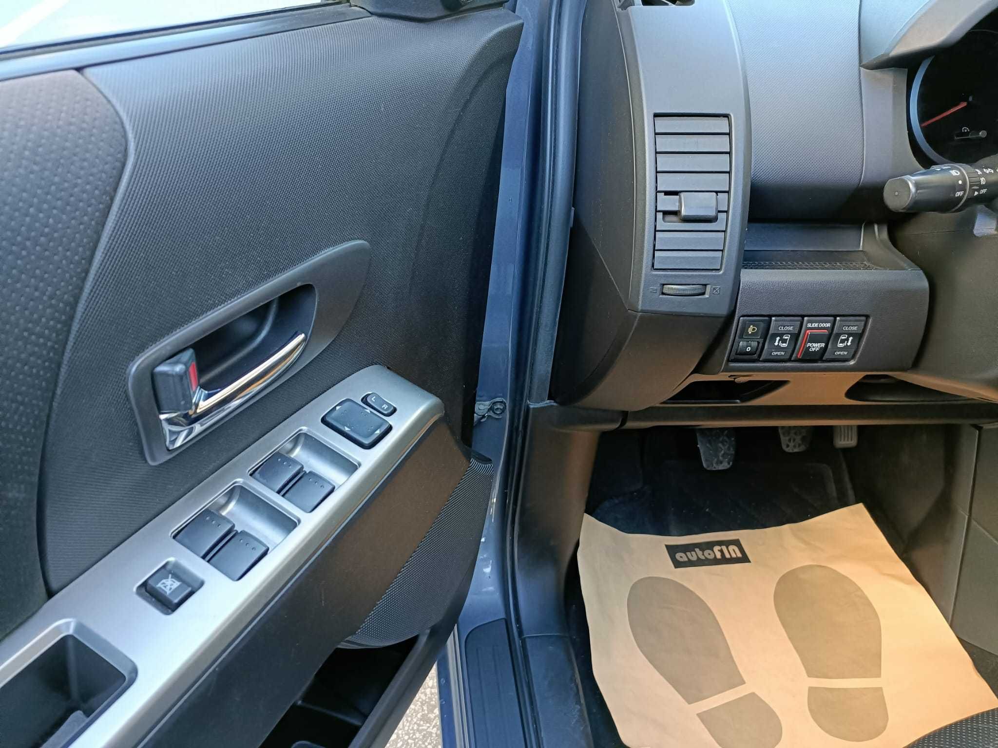 MAZDA 5 Style+ 2.0 CRTD 143HP