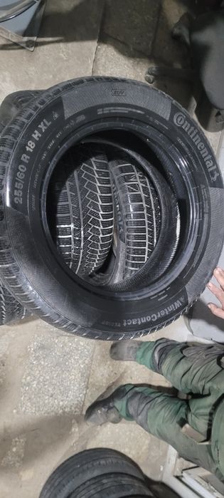 255/60R18 Continental Winter Contact