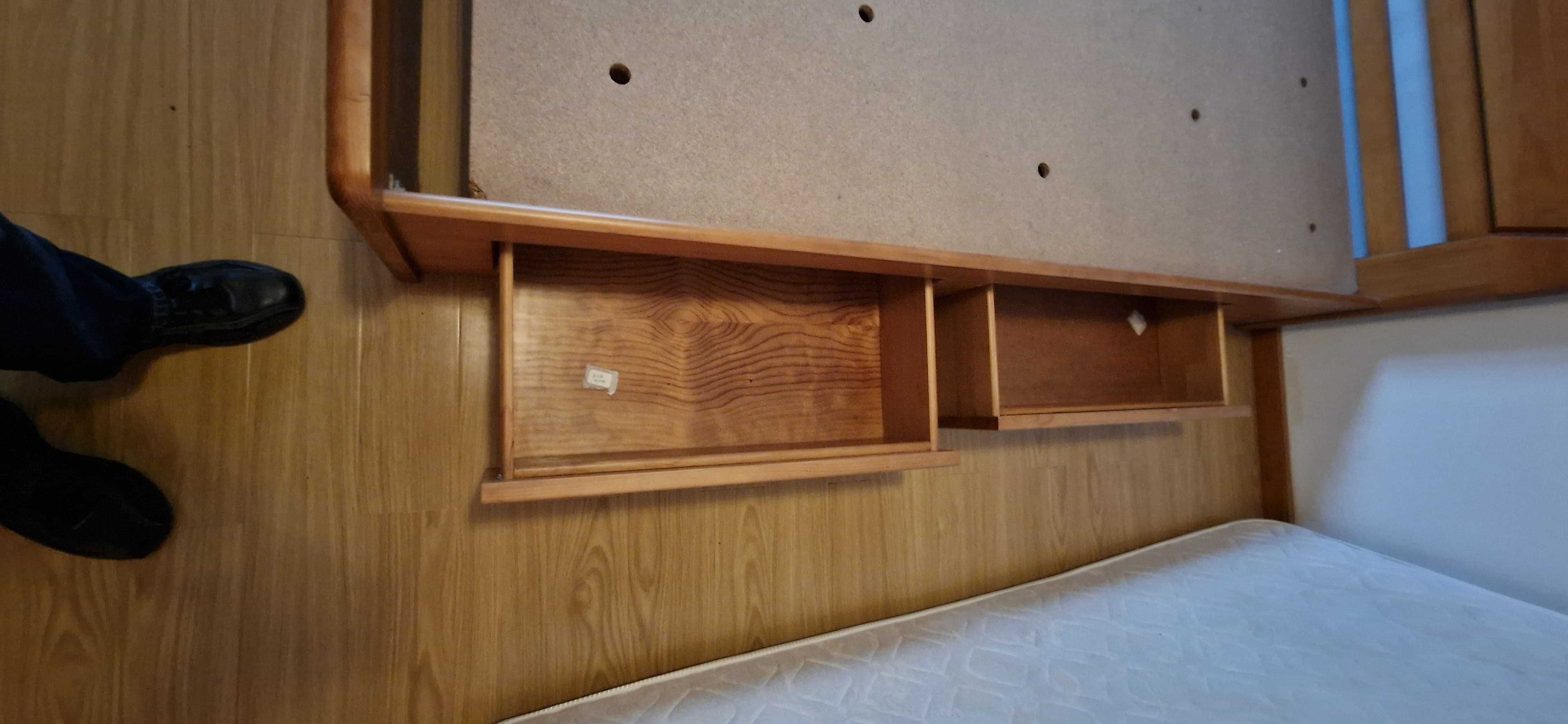 Cama de Casal de Madeira com Arrumação 210x150