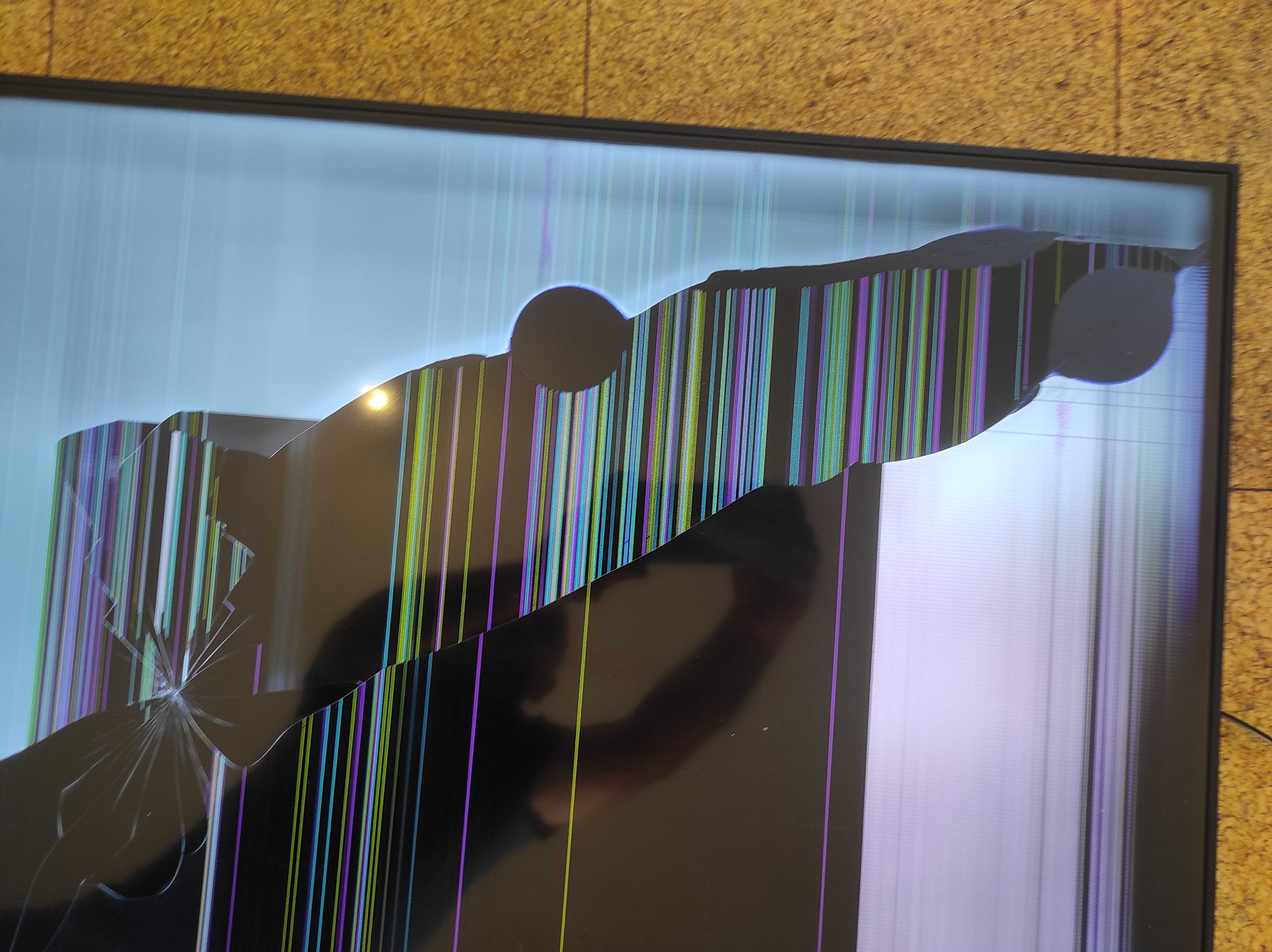 Tv LG 43NANO7560C para peças. Ecrã partido
