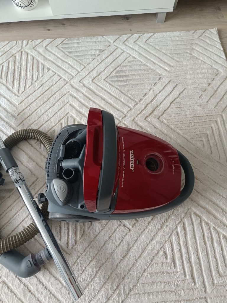 odkurzacz

ZELMER JUPITER 2000odkurzacz.

ZELMER JUPITER 2000

ZELMER