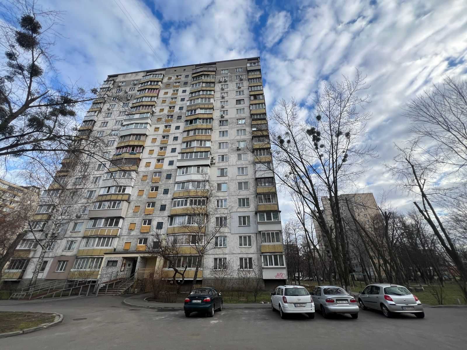 Здам 1-кімнатну, ремонт, Олега Мудрака (Наумова) 33а, Новобіличі