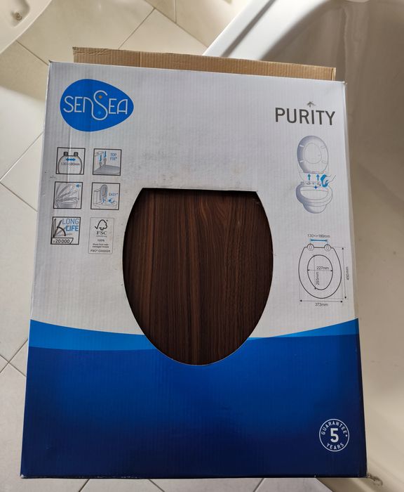 Tampa de sanita Sensea cor nogueira NOVA