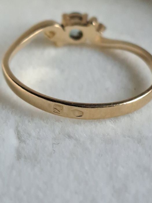 Złoty pierscionek z topazem i diamentami 585 certyfikat