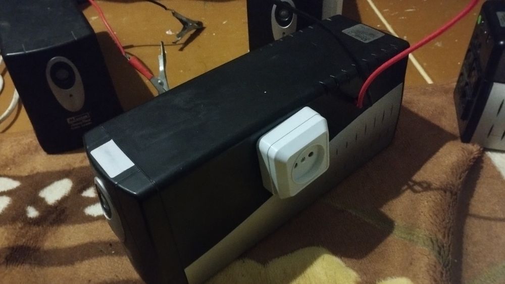 Переобразователь с 12 на 220 ИБП ДБЖ перетворювач