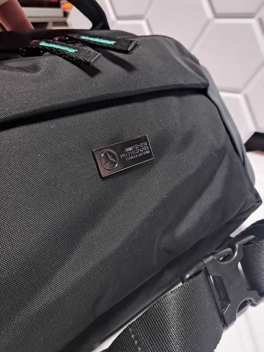 Сумка через пличе AMG Mercedes F1 team з США нова