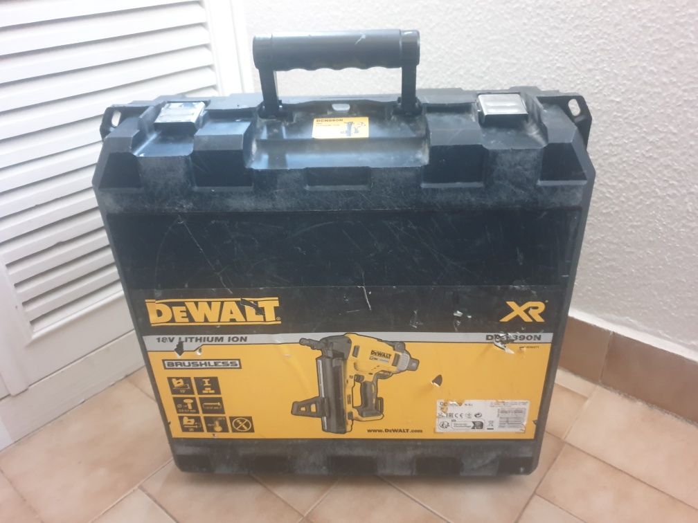 Caixa/mala pregadora DeWalt