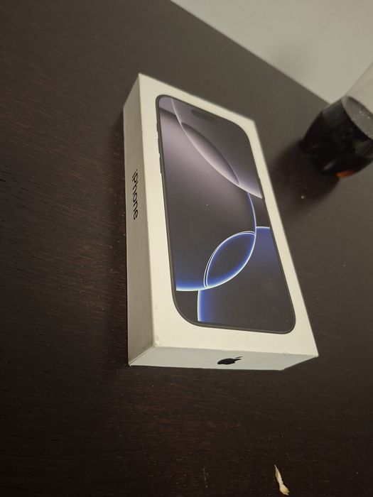 Sprzedam IPhone 16 Pro