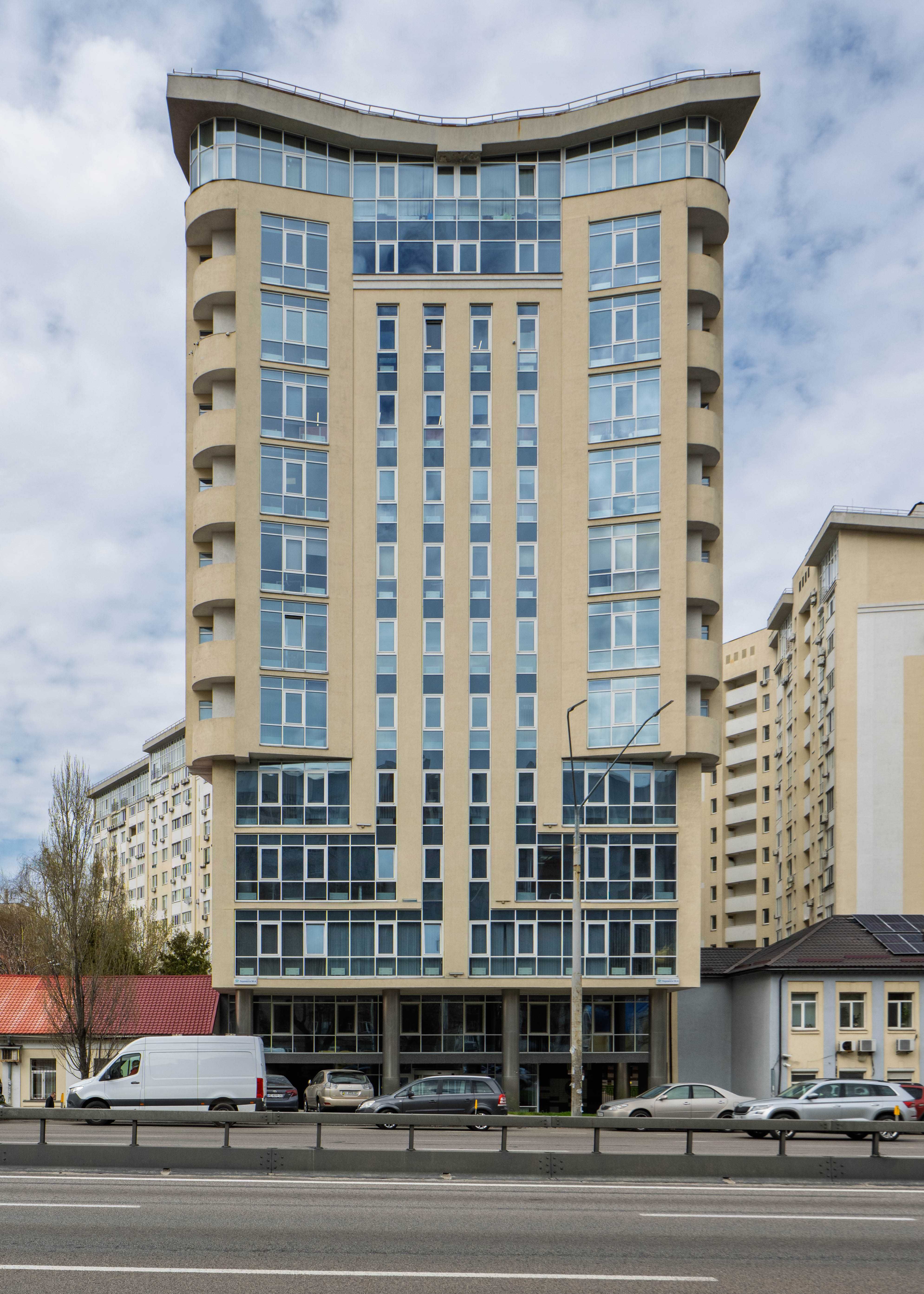 БЦ Глорія .Пр-т Берестейський 90А.
