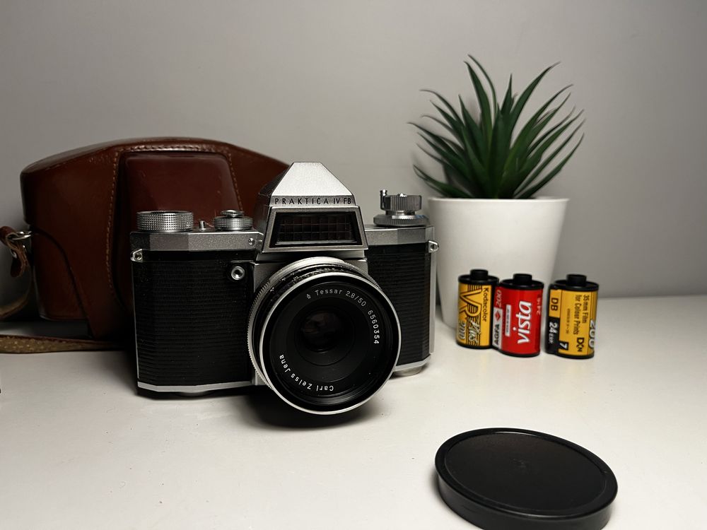 Praktica IV FB 50mm f2,8 - aparat analogowy, zadbany, z kolekcji