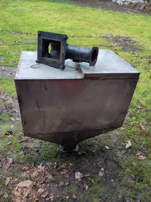 Zasobnik podajnika ekogroszku, zbiornik podajnika