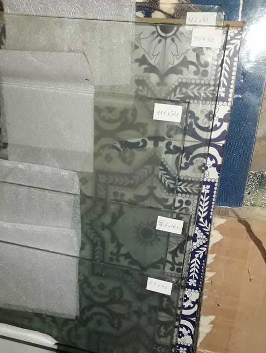 Lote 2 peças Vidros temperado 111x32 bons acessos A1