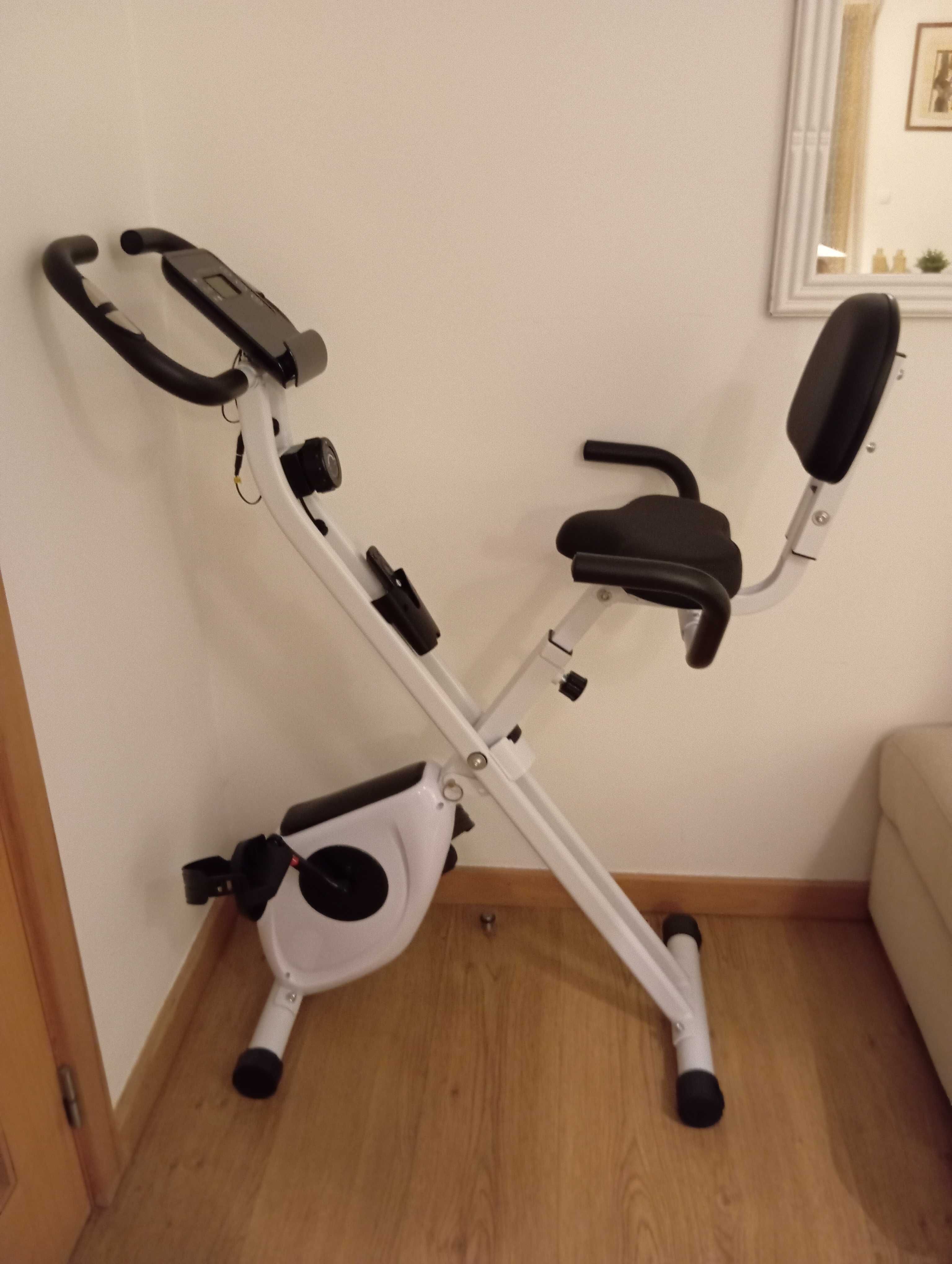 Bicicleta estática NOVA de interior preço original 130€ - 8 fotos