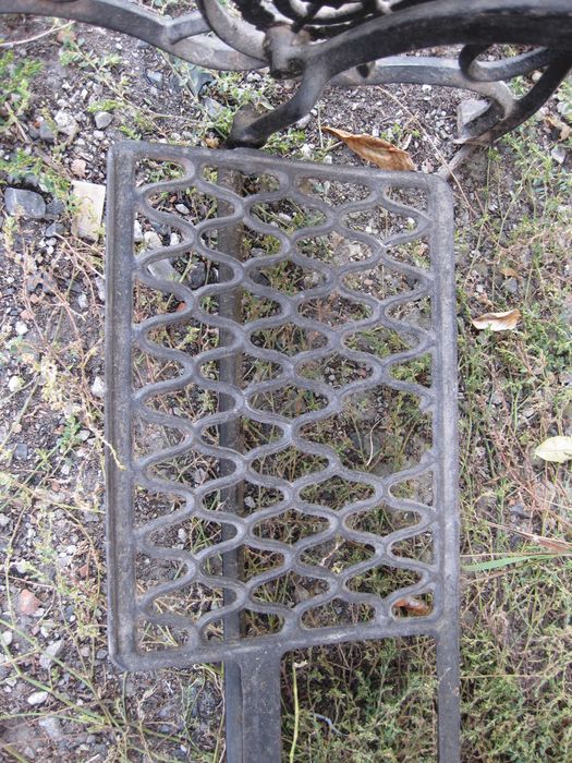 Чугунная станина швейной машины Singer Зингер