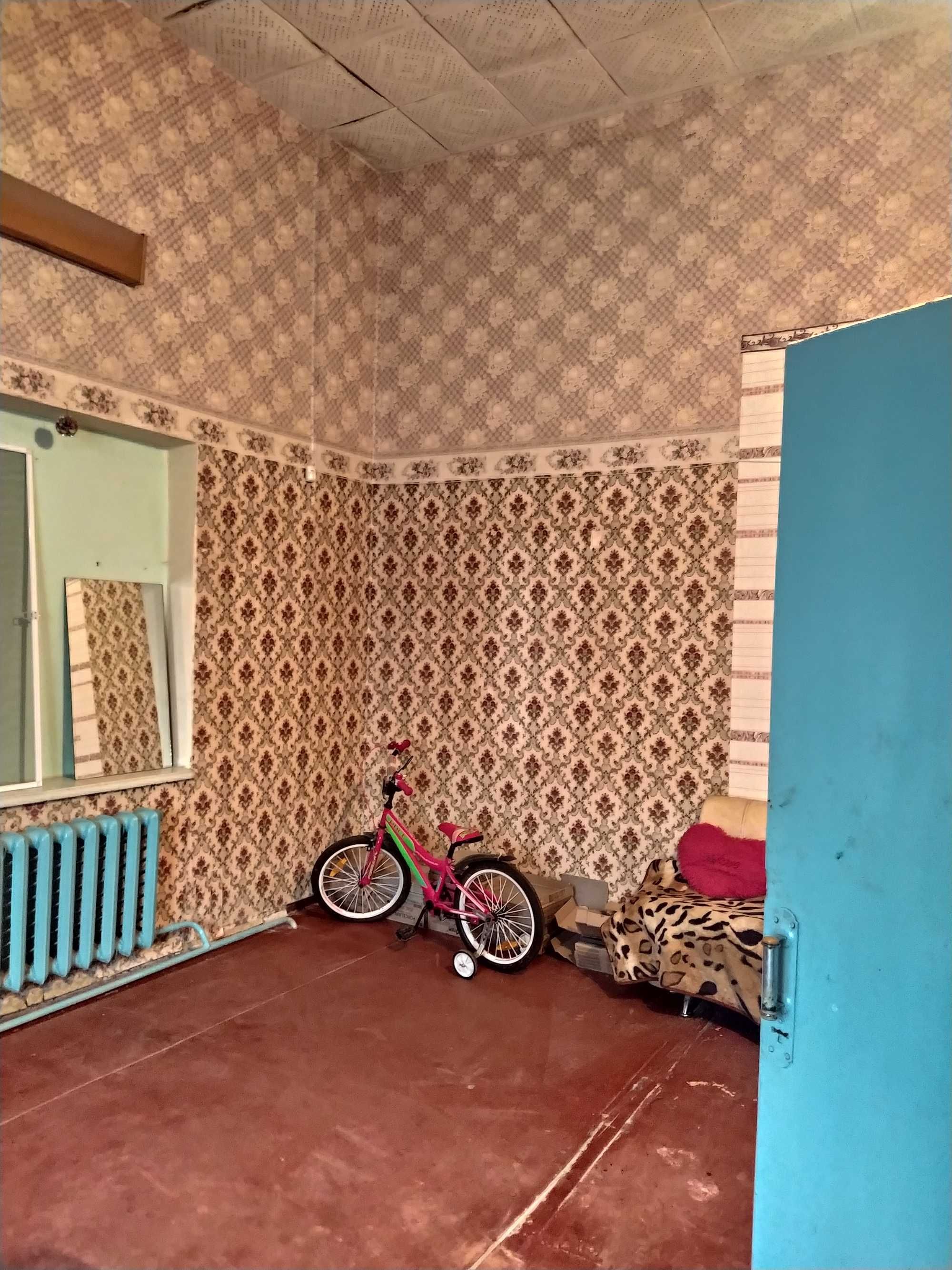 Нежитлові приміщення 38,9 м2, Кривий Ріг, вул. Десантна 8