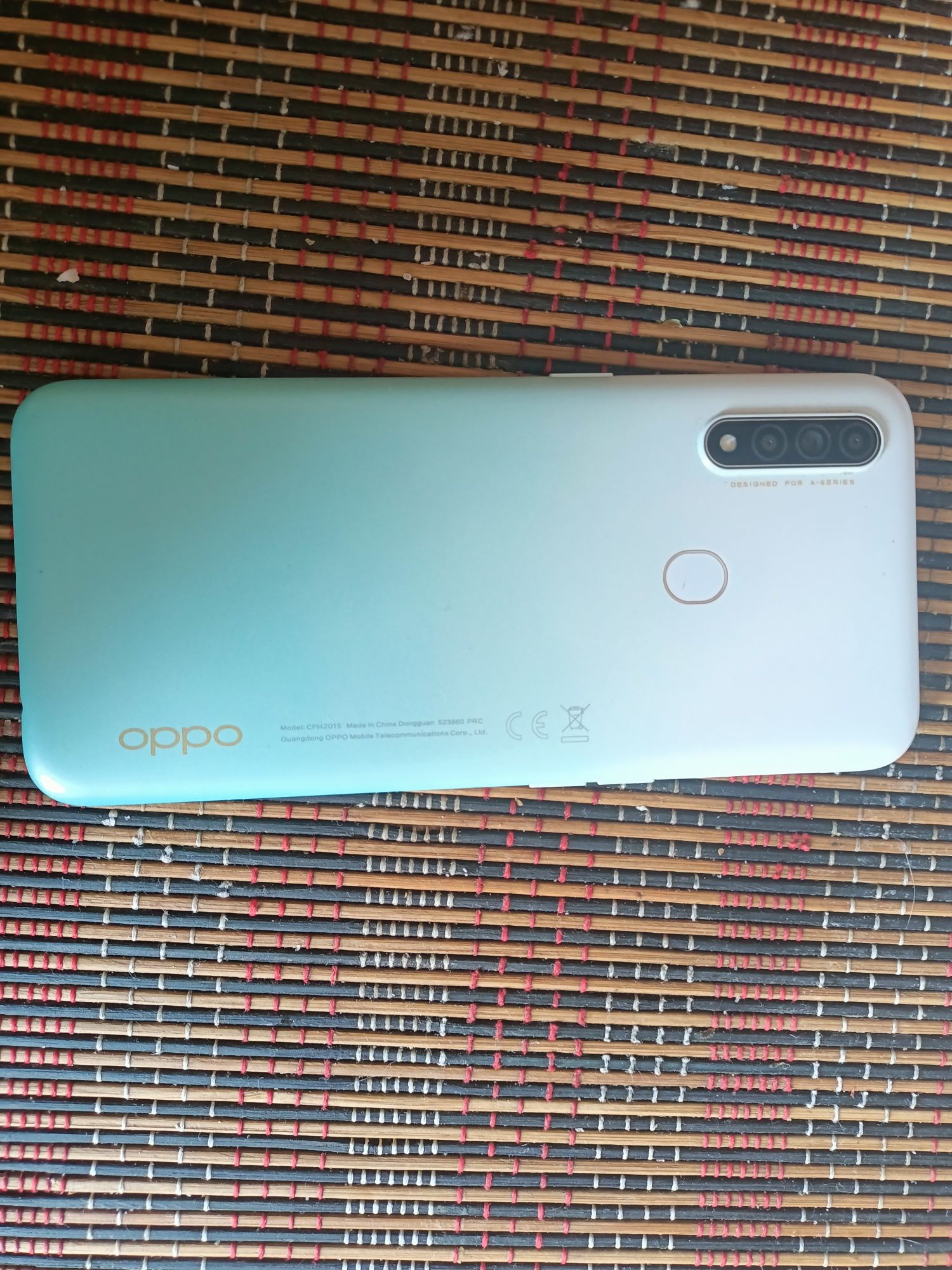 Смартфон OPPO A31 (CPH2015)