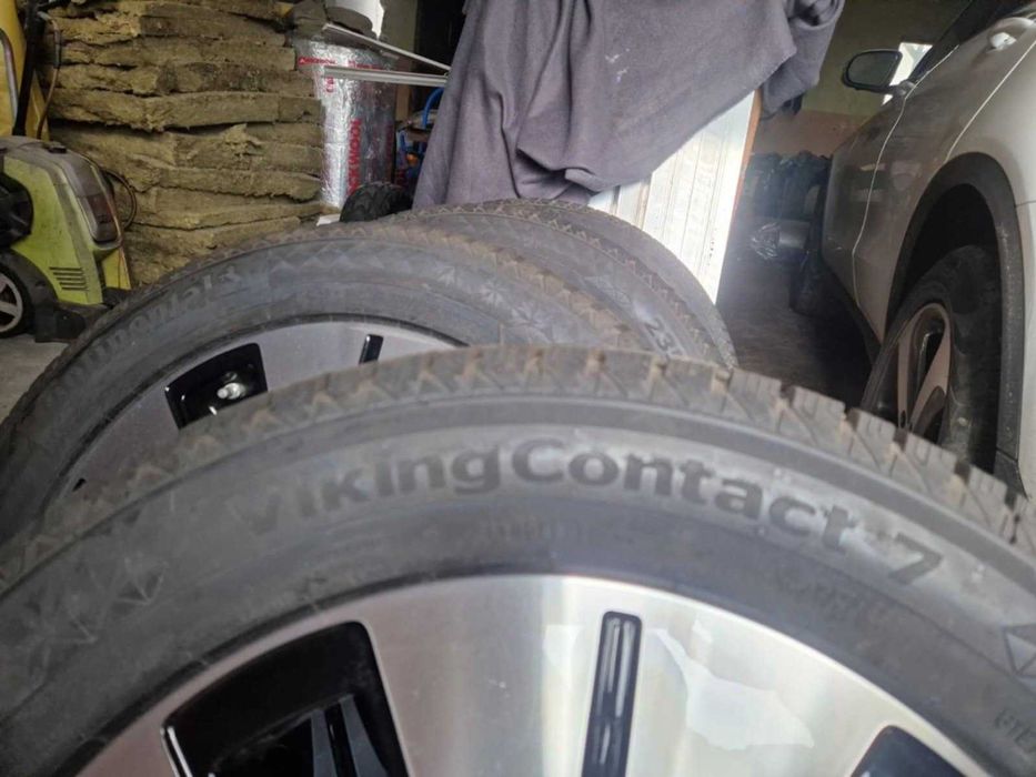 nowe opony zimowe  4x 235/55r19 XL Continental WikingContact 7