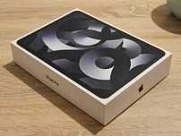 Karton z ipad air, w srodku komplet instrukcja itp.
