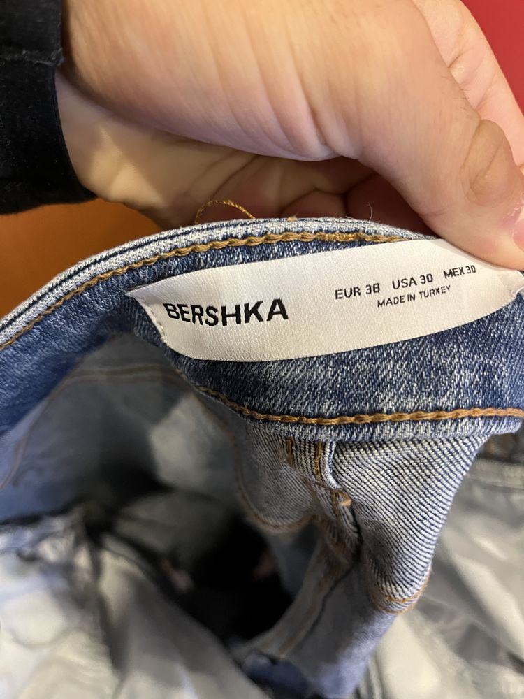 Calças Bershka em bom estado